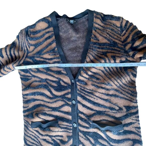 Banana Republic SUPER SOFT Animal Print Boyfriend Cardigan Cotton Sz Sm Women's - Picture 7 of 8